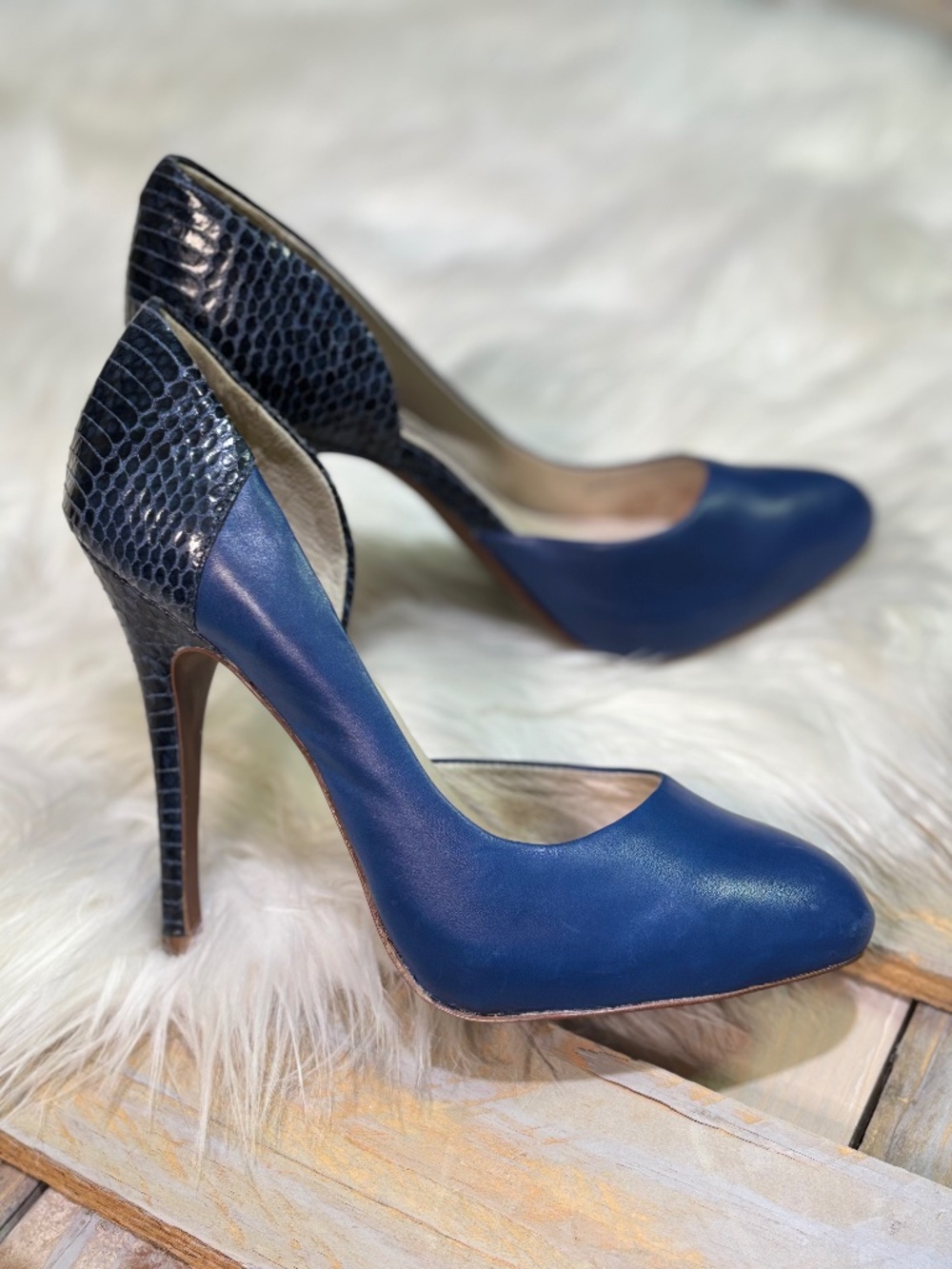 EUC [Juicy Couture] Y2K Blue Elise Snakeskin Leather Stiletto High Heels | 7.5